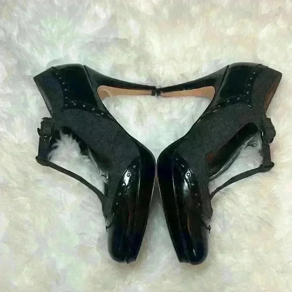 Adrienne Vittadini Vintage High Heels - Size 6 1/2